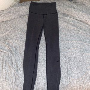 Lululemon leggings size 2-4